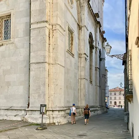 La Cattedrale Dalla Finestra * Lucca