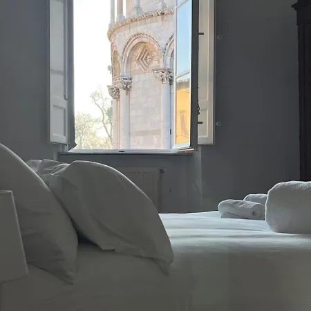 Apartman La Cattedrale Dalla Finestra *